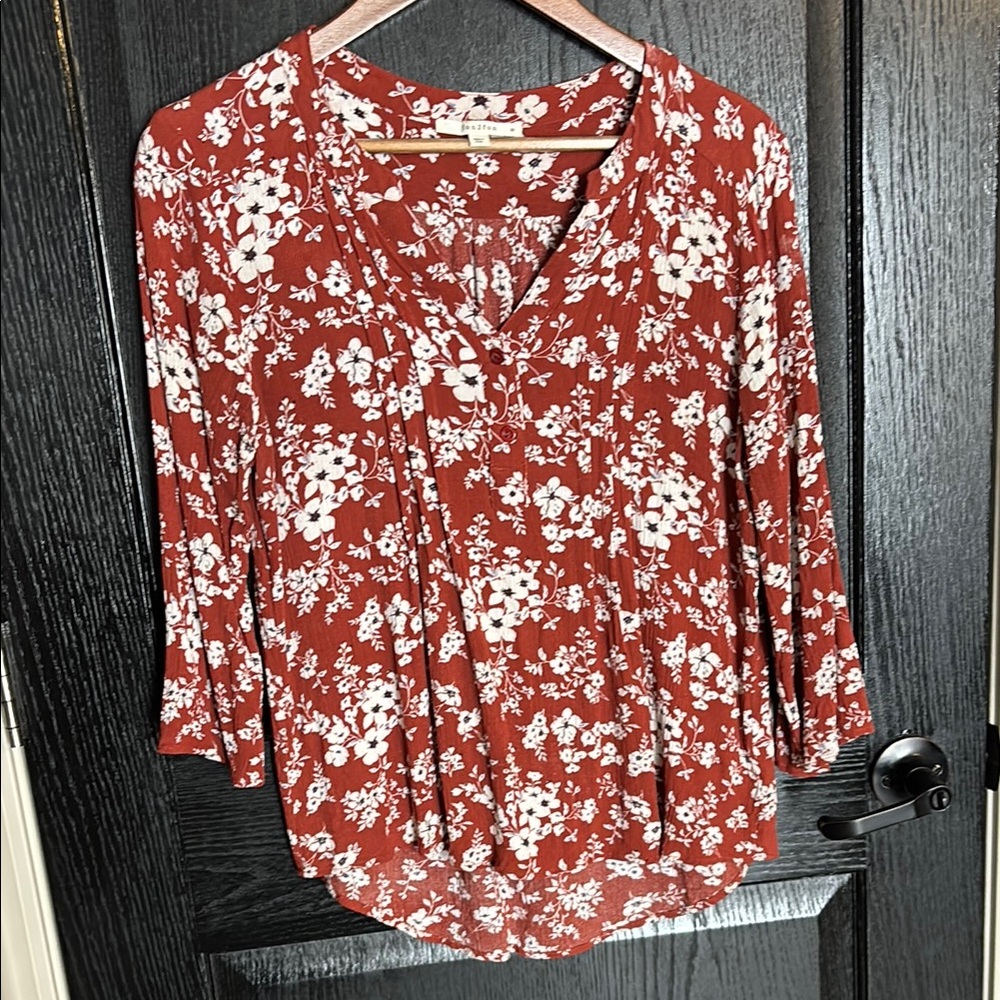 Fun 2 Fun Orange and White Blouse Top